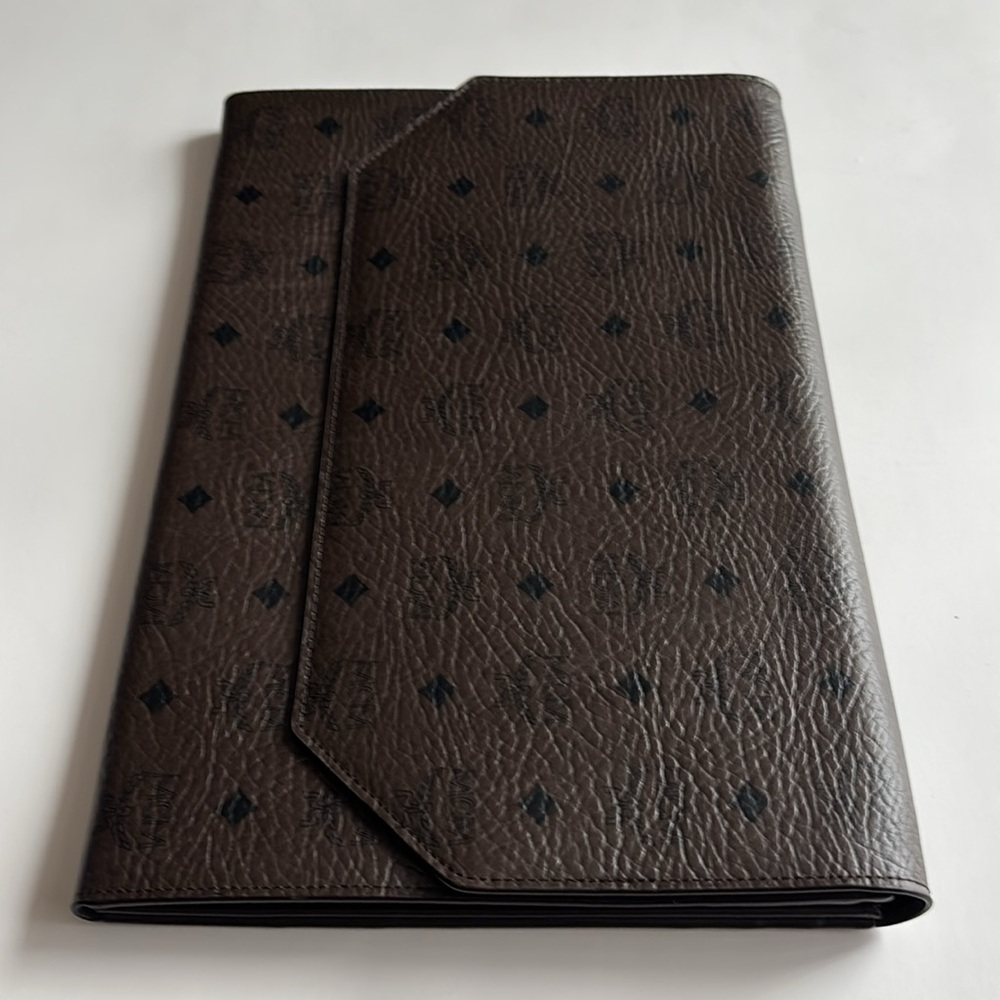 MCM Visetos Porfolio